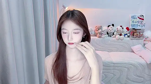 lucky-tt live cam on StripChat