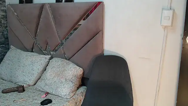 Keily_Tsx1 live cam on StripChat