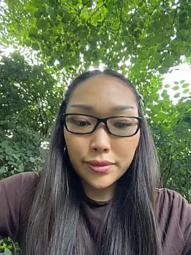 trytomakememoam webcam
