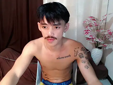 urhunky_boy live cam