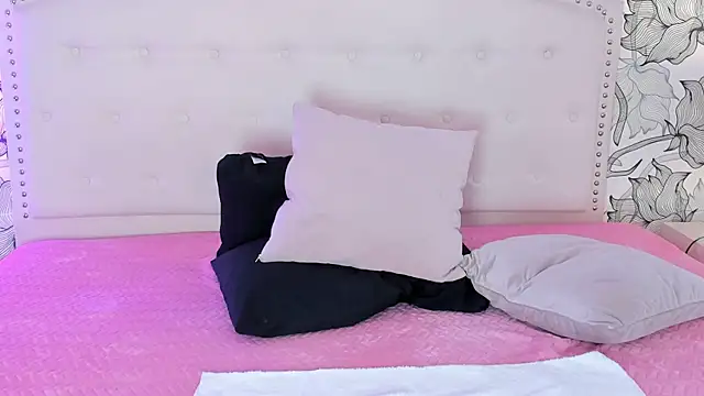 Venusandrea29 webcam