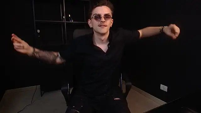 FelixStarkk live webcam show