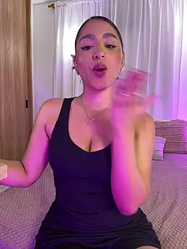 Aishapeyton_ webcam