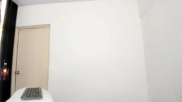 eileen_tanihara webcam