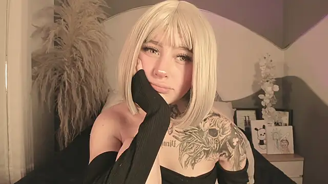 Zhally_Dee live cam on StripChat