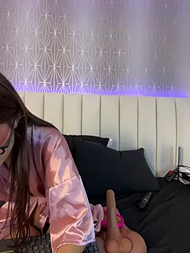 Mia_blackthorne webcam