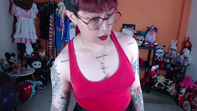 MissMiia2 live cam on StripChat