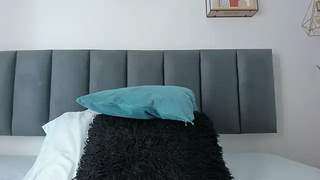 MaraOwen_ live cam on StripChat