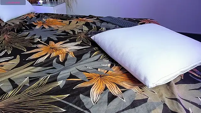 _Cherry_fox webcam