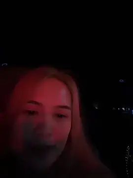 jingya521 Live Webcam on Stripchat