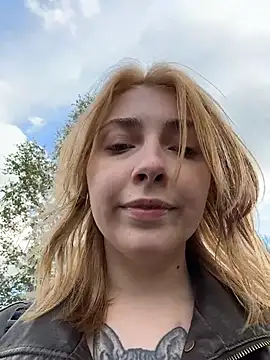 Sunny___Bunny webcam