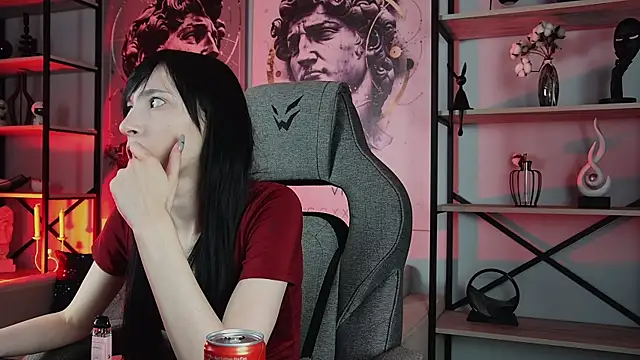 SeraphineSparda webcam
