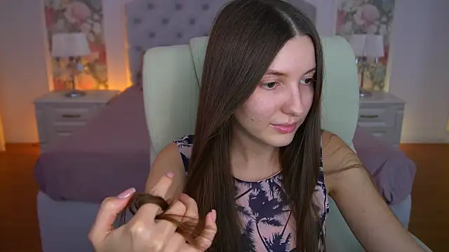 ashleybaie (F young) - Play with hair🌹