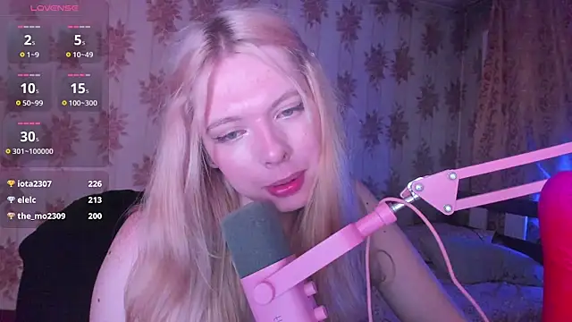 Cutie_Bambi live webcam show