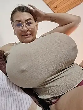 AlexxiaaMat webcam