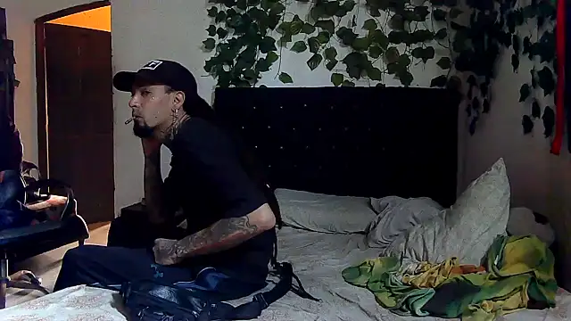 caribbeanlover1 webcam