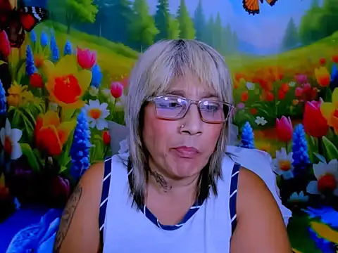 indianroxy live cam on StripChat