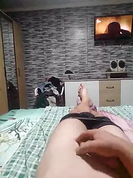 Rolandxxxr live cam on StripChat