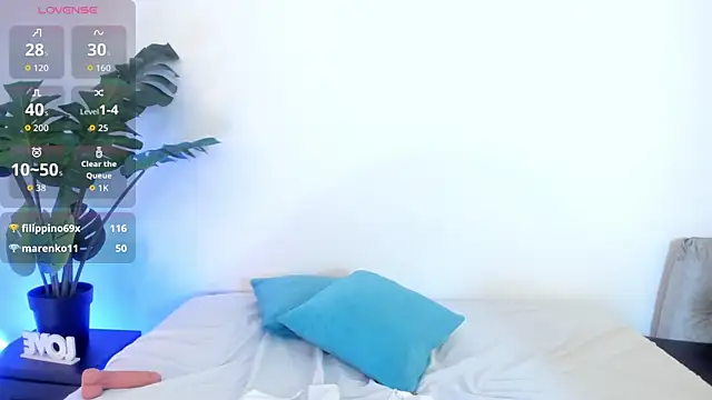 Ivaannaa_ live cam on StripChat