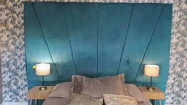 Aaron_Eze live sex cam