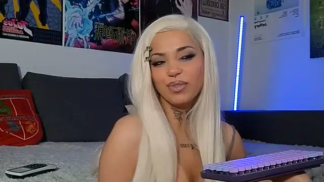KiraQuinn1