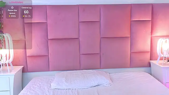 kaily_sweet1 live cam on StripChat