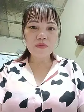 Sana-vn live cam on StripChat