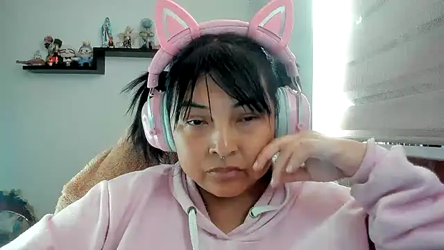 shaddycute_ (F milf) - Make my clitoris vibrate with the Lush