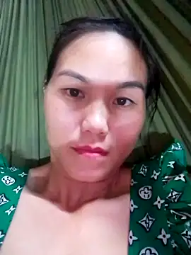 Qing-201 live cam on StripChat