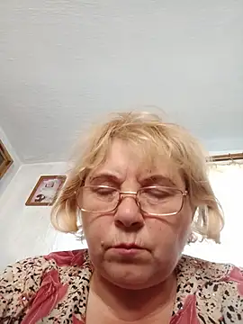 Elena_Beautiful784 live webcam show