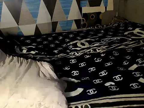 Trish_CurveCock webcam