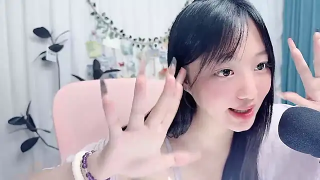 Winnie666999 webcam
