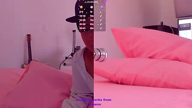 revy_blacck webcam