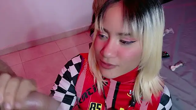 AliceandMax webcam
