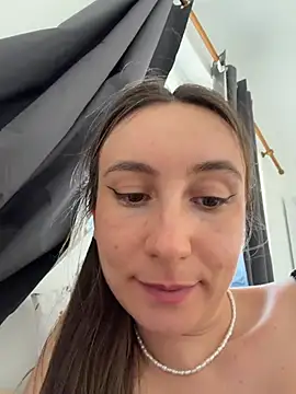 viviandaimond1 webcam