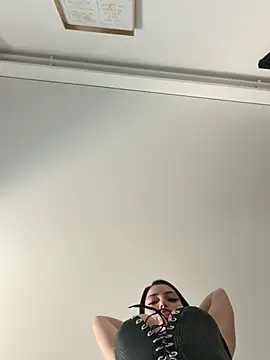 Mia_Splash