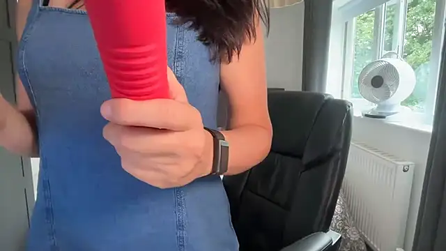 yourcassiexo live cam on StripChat