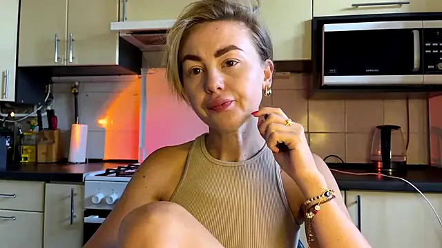 MartaLuna_ live webcam