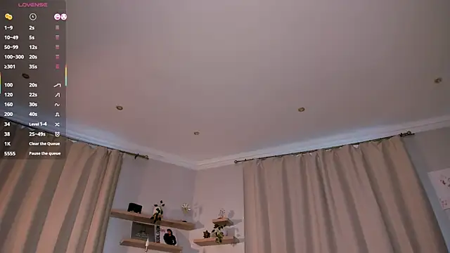 lova_rane's live room