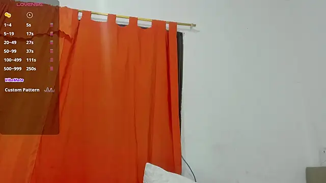 lilybaudyn_ webcam
