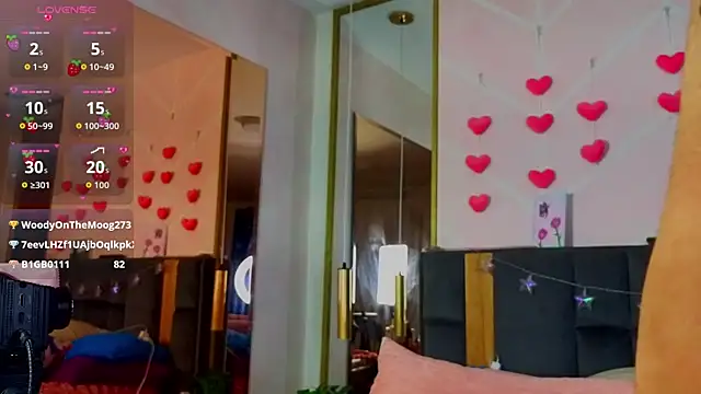 MadyJackson live cam on StripChat