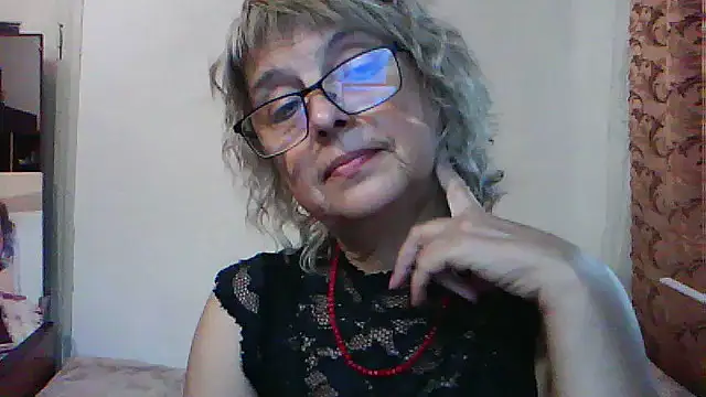 ElizabethGorden live cam on StripChat