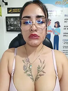 MAYE__13 webcam