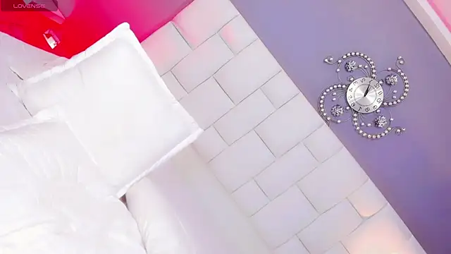 Kisses_Sophia webcam