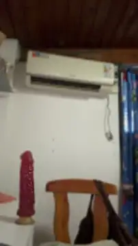 Sofyalone_ webcam