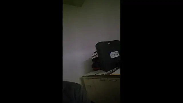 chronic_vibez live cam on StripChat