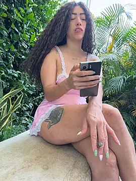 roxyrougee webcam