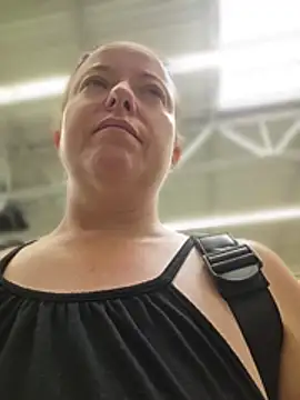 julimonroe webcam