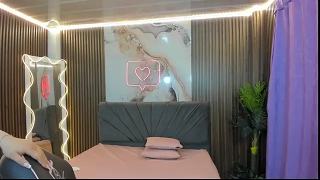 Krysstal_tay1 webcam