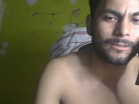 Stubborndesiboy webcam